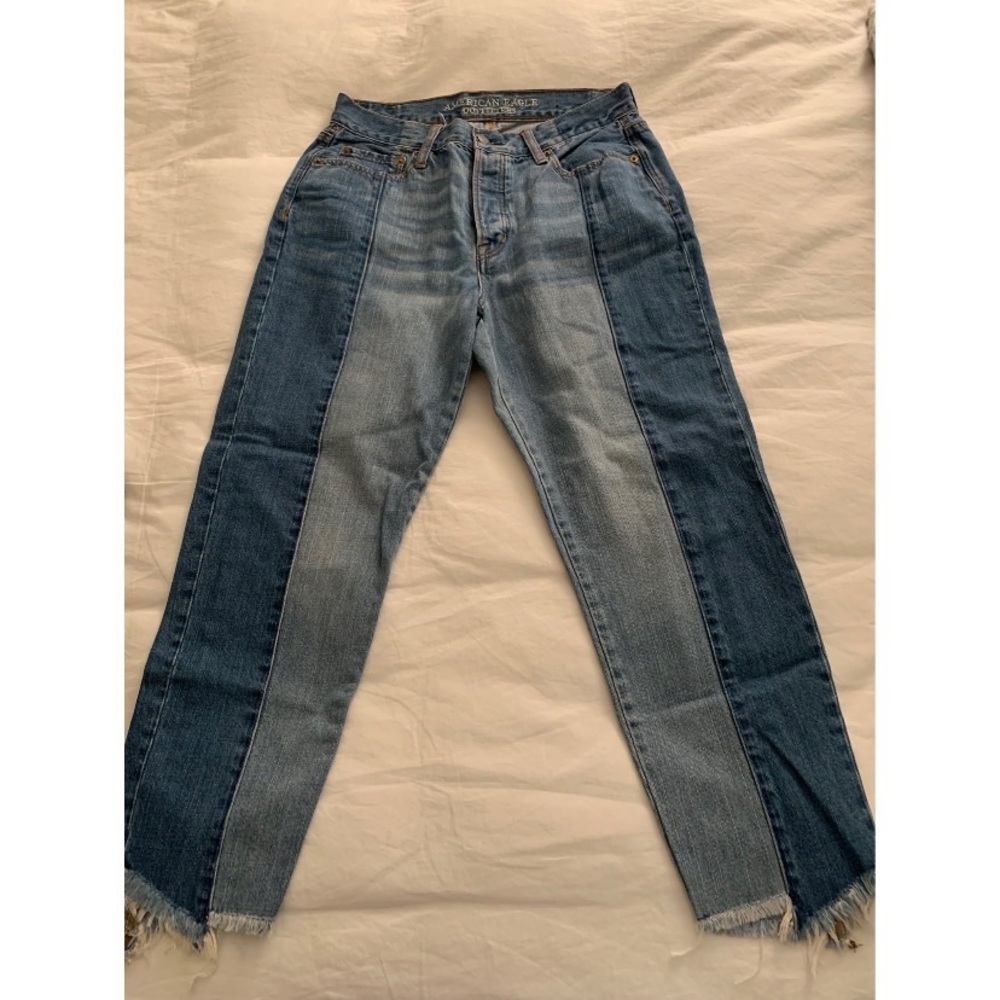 AE Vintage Hi-Rise Two-Toned Jeans